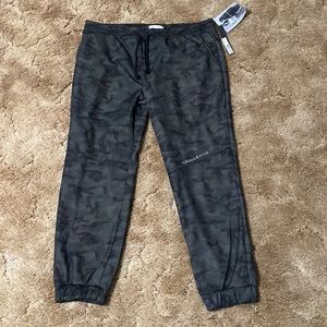 Brand: Kendall & Kylie
Size: 3X
Color: camo